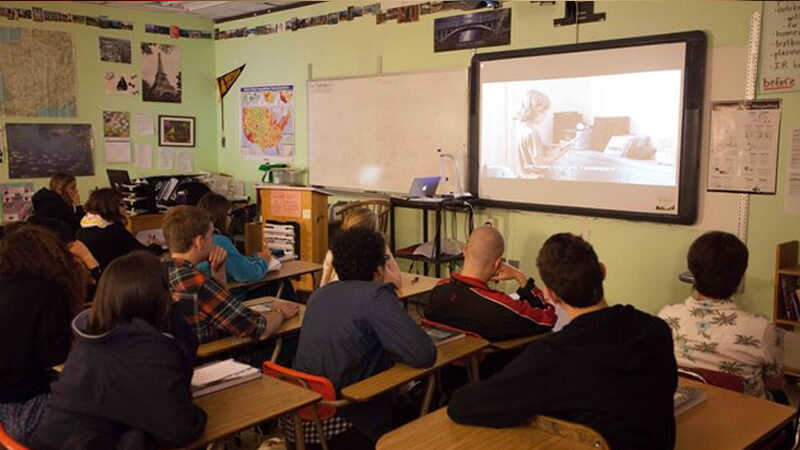 Enseñar a ver cine: un reto pendiente en escuelas y colegios