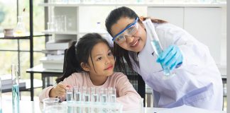 investigaciones-cientificas-de-nuestras-docentes-en-el-dia-internacional-de-la-mujer-y-la-nina-en-la-ciencia