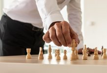 como-tomar-mejores-decisiones-empresariales-descubrelo-aqui-universidad-continental