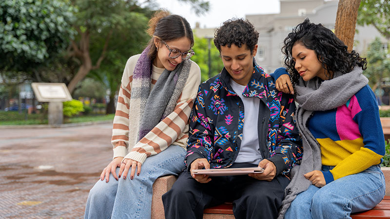 Generación Z y ansiedad social: el reto de los nativos digitales