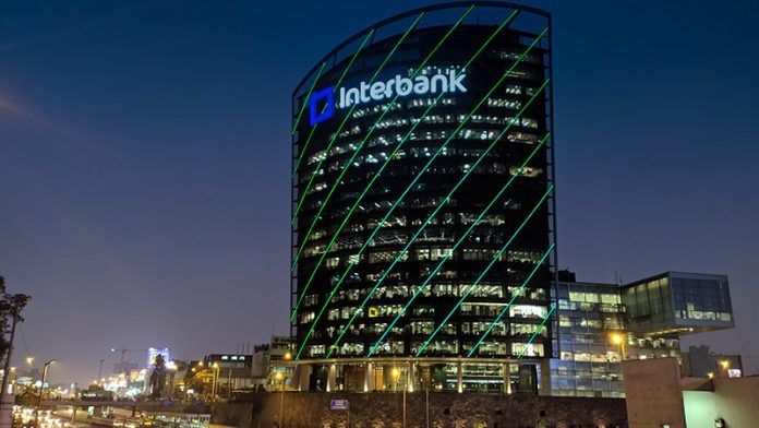 caida-interbank-microsoft-azure-bancos-peruanos la caída de Interbank por fallo en Microsoft Azure. Lecciones sobre dependencia tecnológica y ciberseguridad en Perú.
