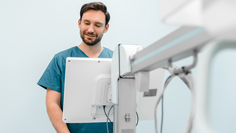 Cómo funcionan los rayos X: del descubrimiento que cambió la medicina al futuro de la radiología