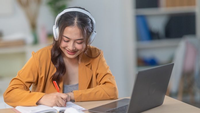 Internacionalización en la Universidad Continental con intercambios virtuales